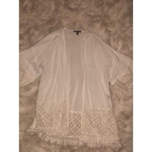 🚨BOGO🚨 White Lace Detail Kimono Cardigan